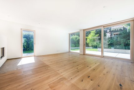 Wohnbereich mit Kamin