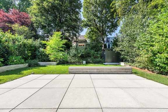 Terrace with view into the green