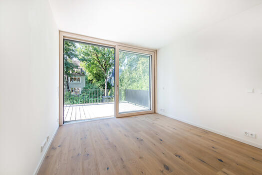 Schlafzimmer mit angrenzender Terrasse