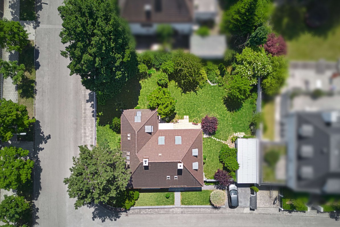 Eckgrundstück mit Potenzial