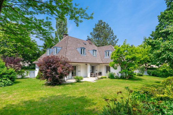 Traumhaftes Südgrundstück