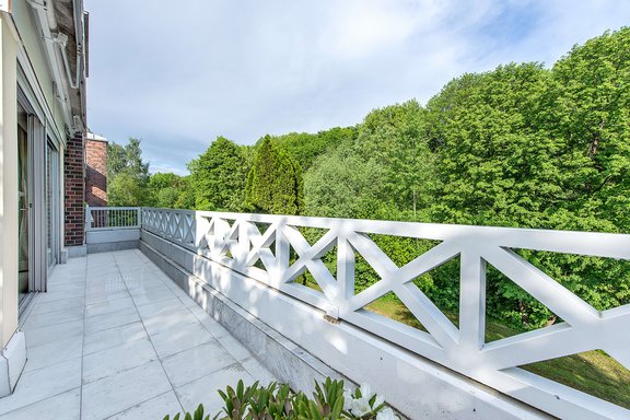 Roof terrace with access to the bedroom