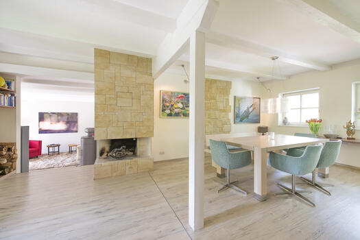 Attractive dining area
