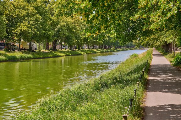 A Front-Row Seat on the Schlosskanal