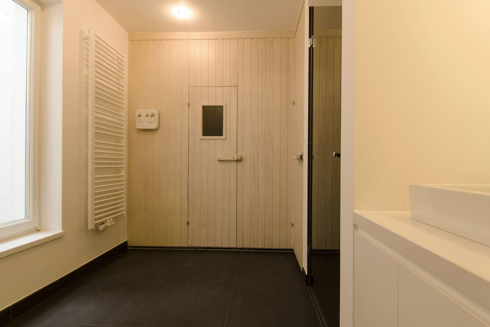 Sauna mit Dusche