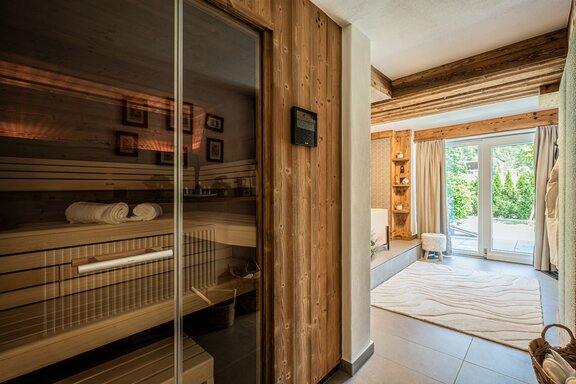Exclusive sauna with direct access to the outdoors.
