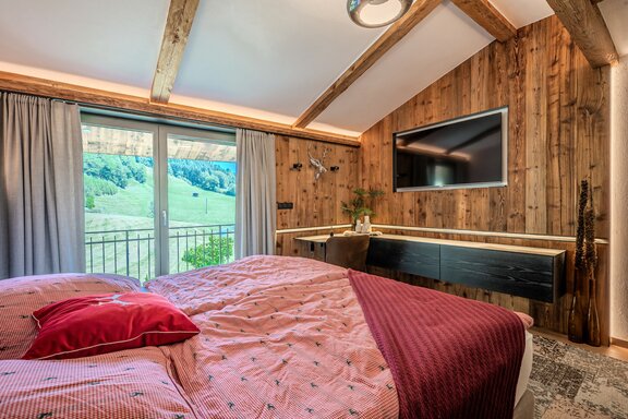 High-quality materials meet views of nature