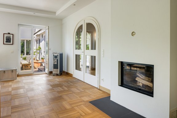 Holzbefeuerter Kamin