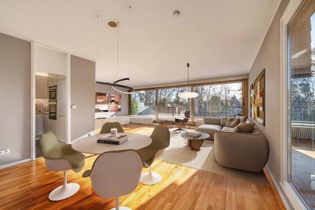 Ready-to-move-in rooftop apartment with magnificent views in an idyllic prime location