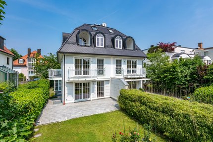 Klassische Villenhälfte