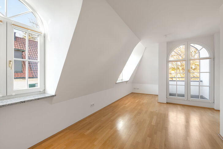 Arbeitszimmer mit Loggia