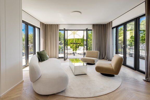 Studio im Penthouse-Stil