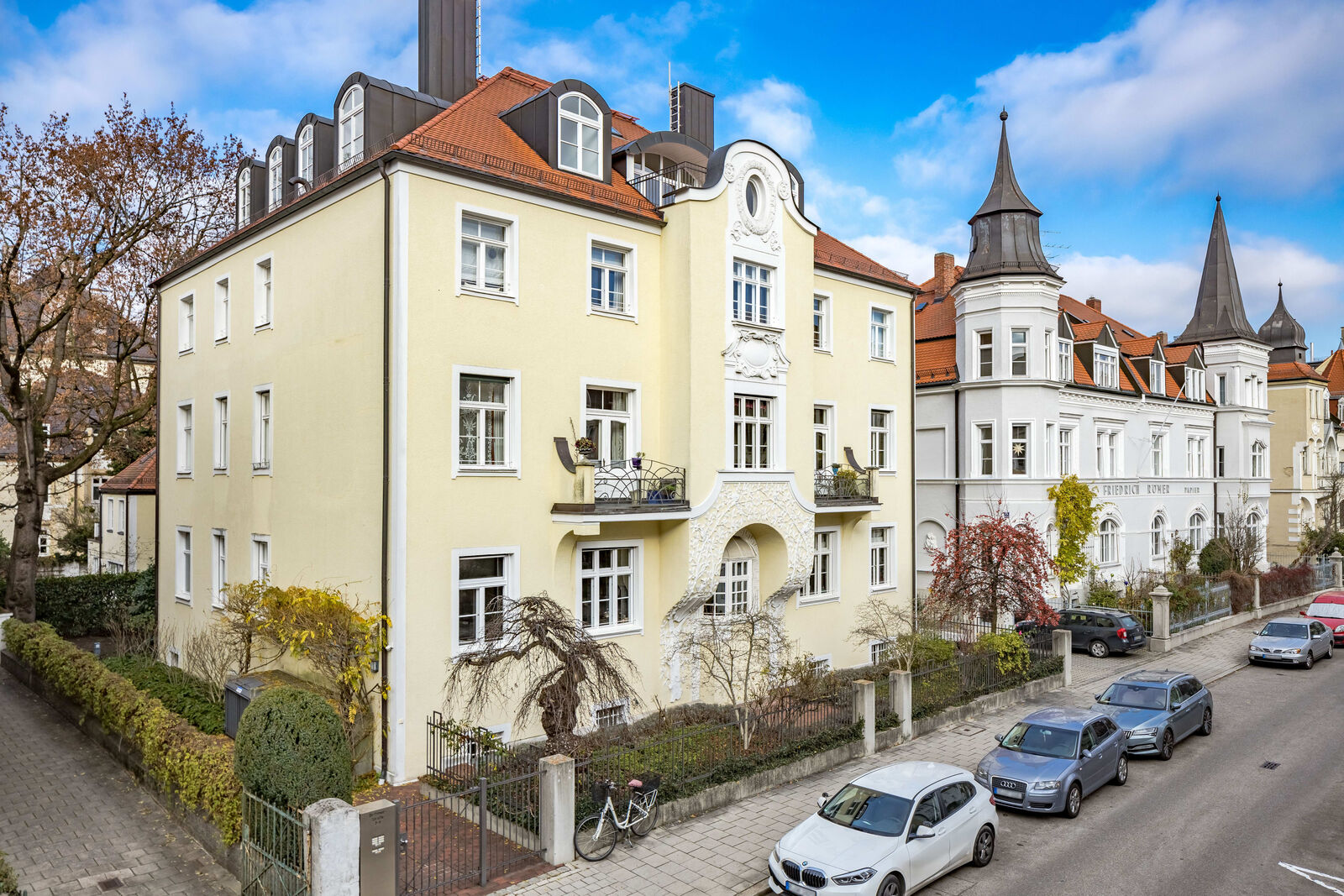 Außenansicht der Stadtvilla