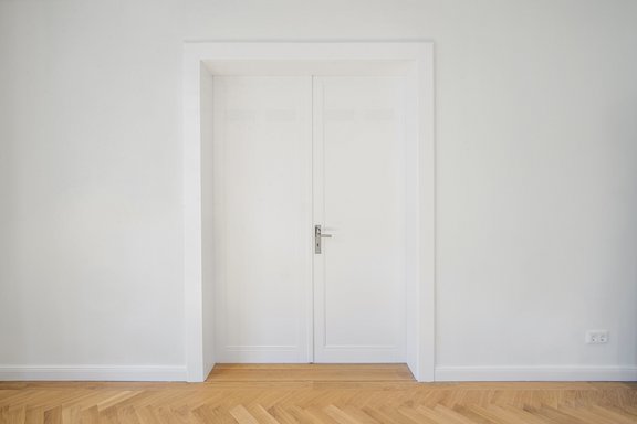 Zweiflügelige Verbindungstüre