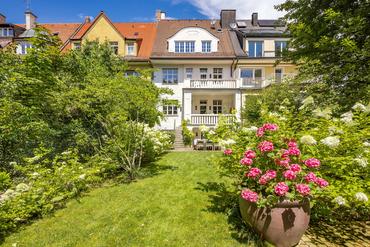 Historisches Juwel von 1910: Großzügige Stadtvilla mit exquisitem Interiordesign