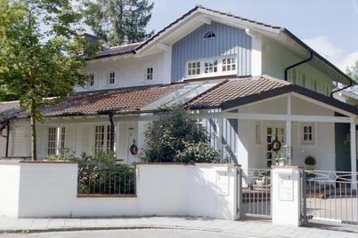 Bildschöne mediterrane Villa mit Einliegerwohnung