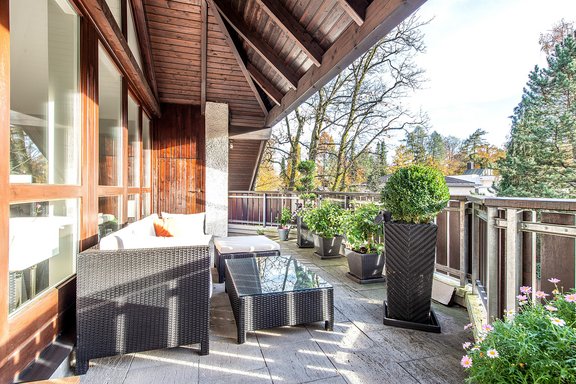 Sonnige Terrasse nach Süden