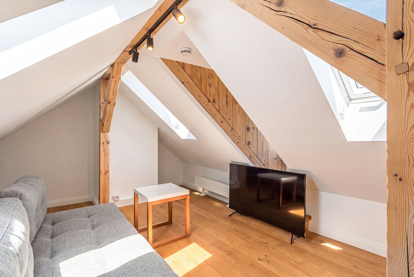 Studioähnlicher Dachraum