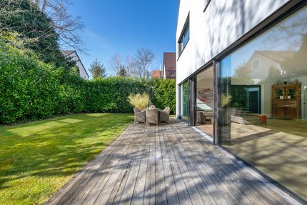 Herrlich ruhige Terrasse