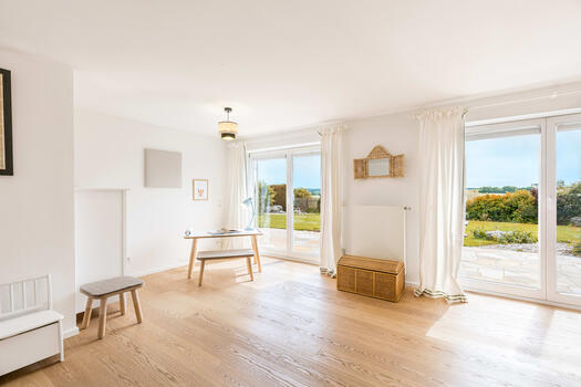 Light-filled rooms