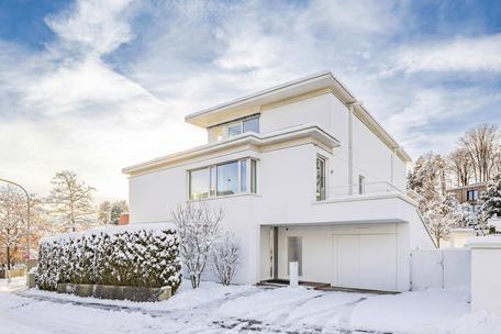 Büro-Einheit in ruhiger Toplage mit flexibler Raumnutzung und Garten