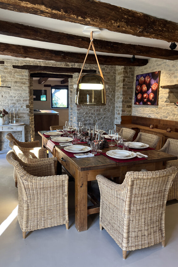 Mediterranean interior design with stylish warmth