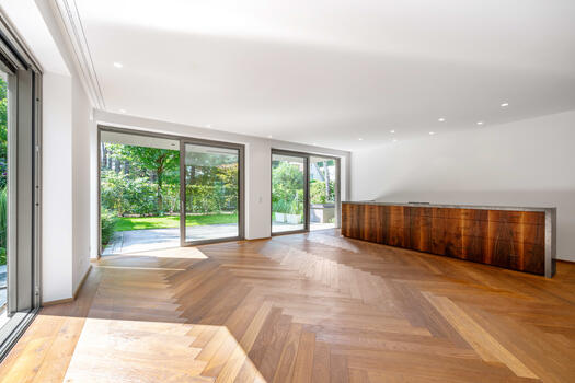 Wohnbereich mit Blick in den Garten