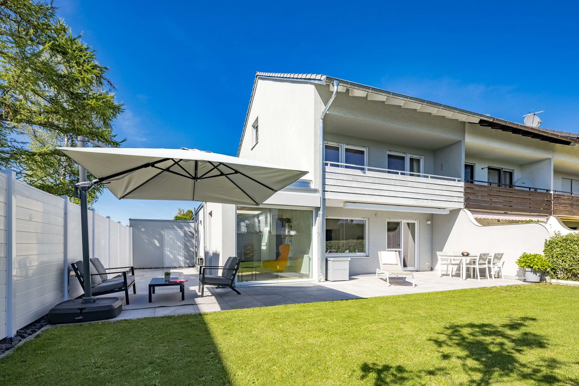 Modernized corner house