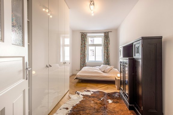 Bedroom with built-in wardrobe