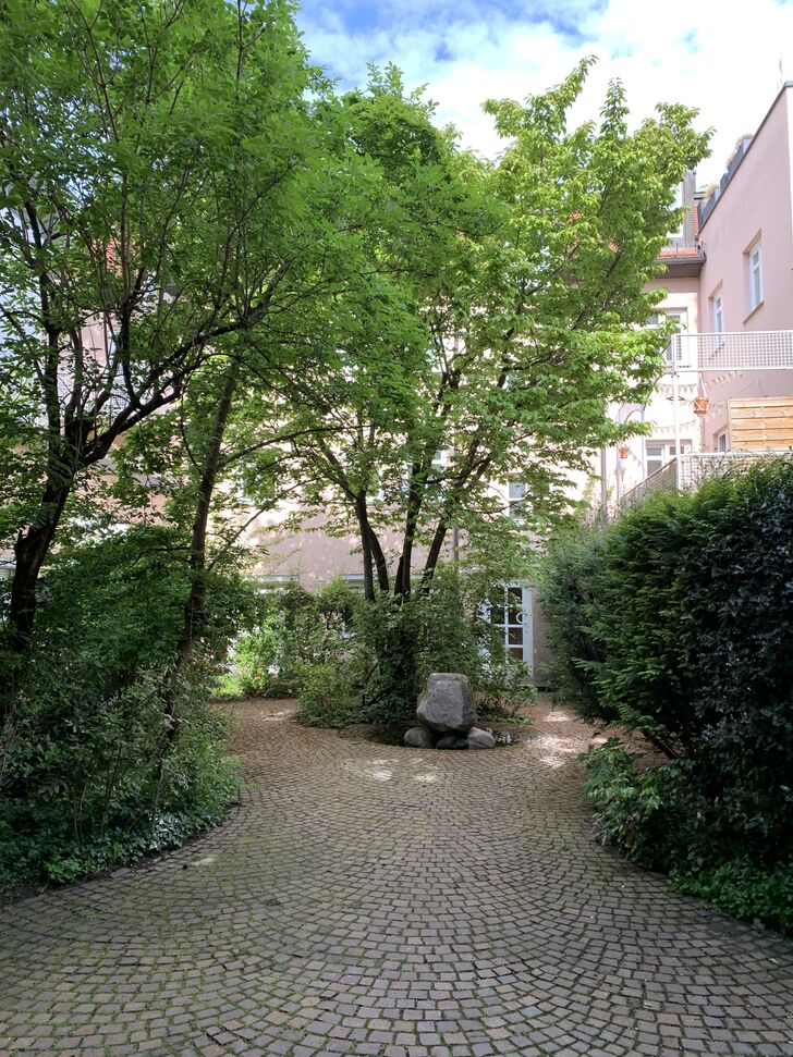 Grüner Innenhof