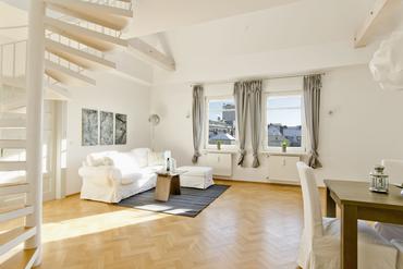 Charming 3.5 room attic apartment with gallery in listed art nouveau house