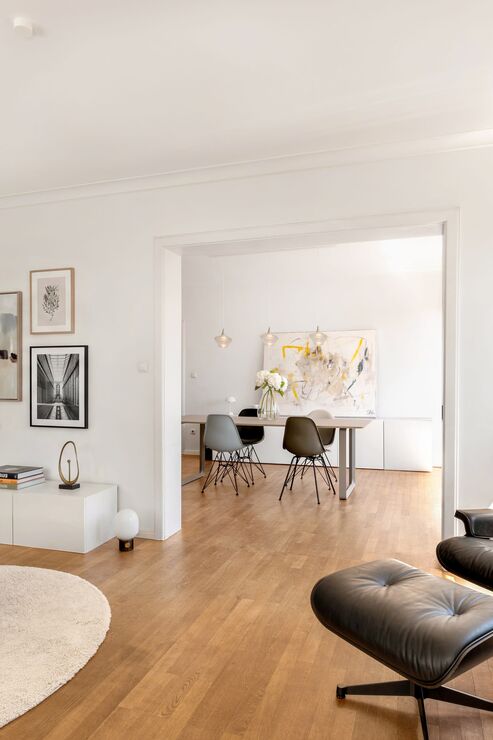 Living area consisting of two rooms