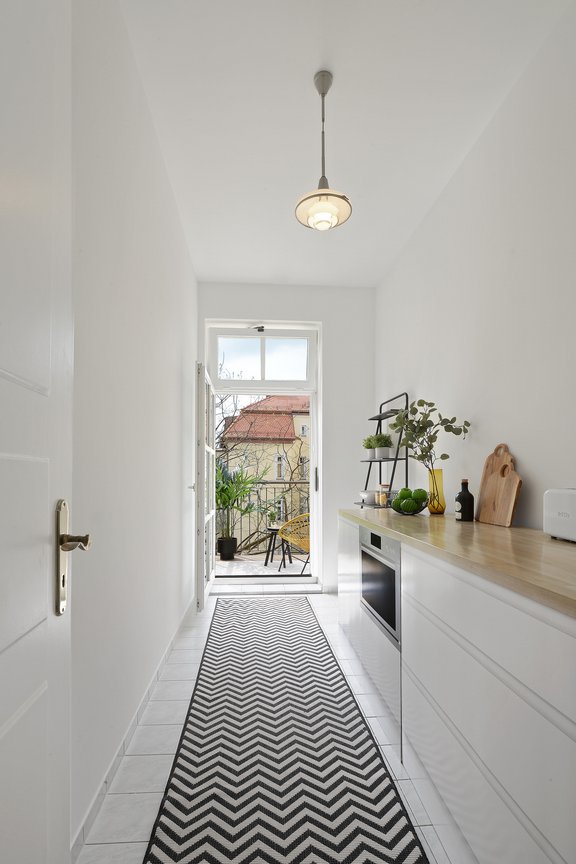 Küche mit Südbalkon