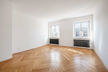 Lichterfüllter Wohnbereich