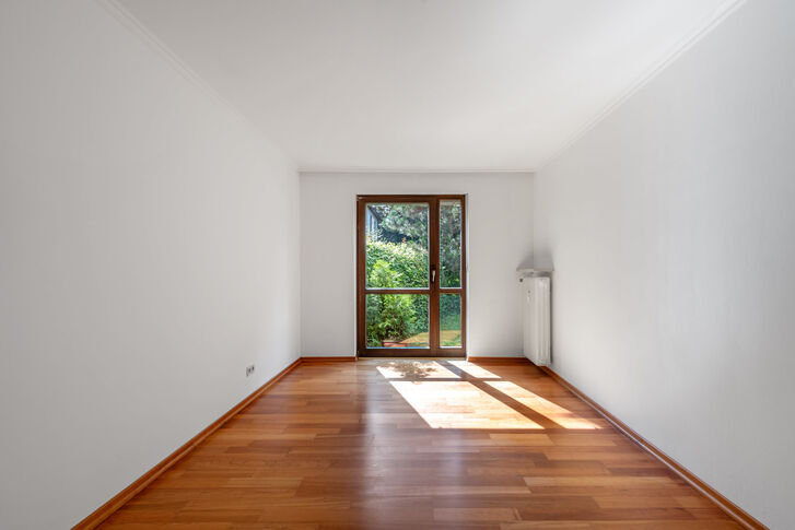 Schlafzimmer zum Garten