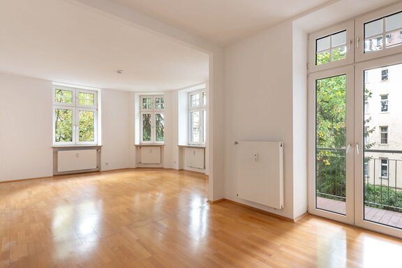 Access to the balcony