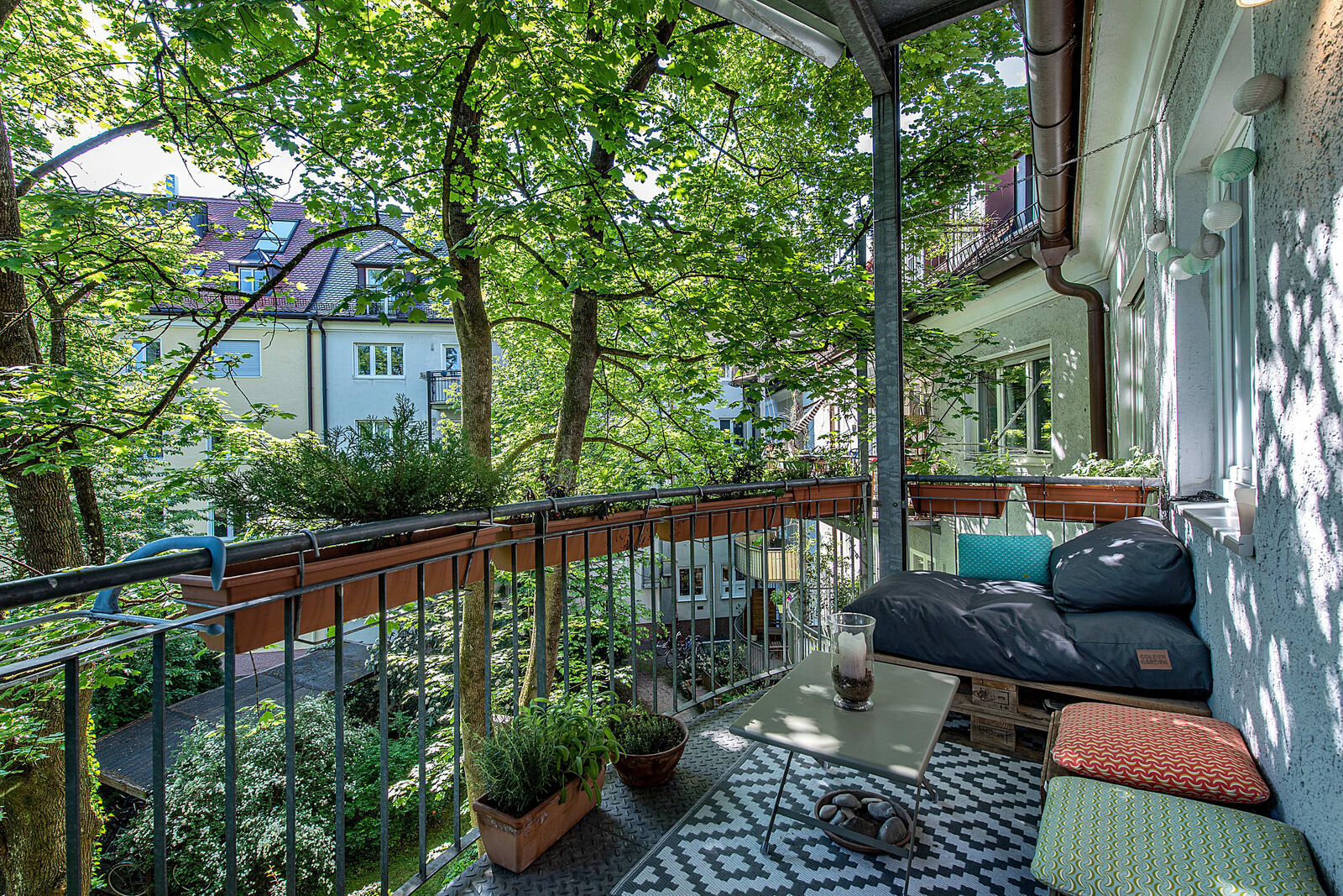 Balkon mit Hofblick
