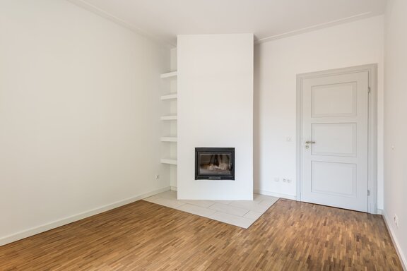 Wohnbereich mit offenem Kamin