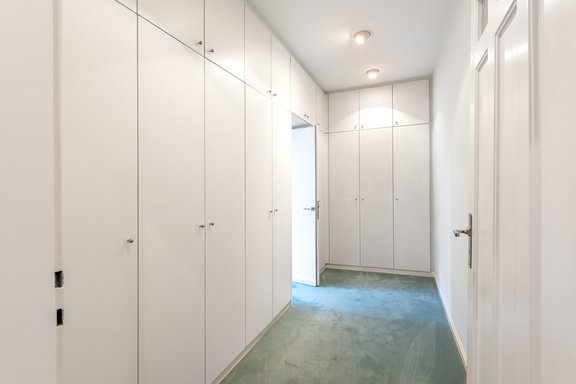 Ankleide mit Einbauten