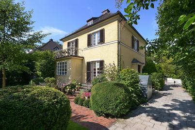 Charmante Altbau-Villa von 1929 mit Traumgarten