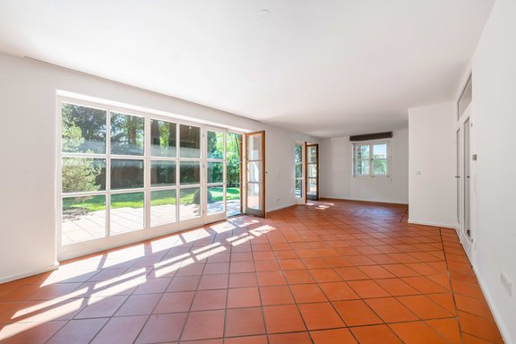 Spacious living area