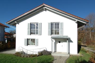 Charmante Doppelhaushälfte mit schönem Garten in ruhiger familienfreundlicher Waldrandlage