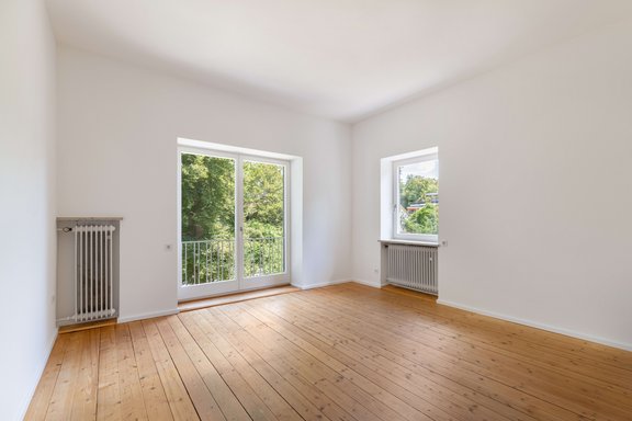 Bedroom with balcony