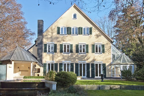 House view from the garden