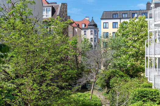 Ruhig und grün gelegener Innenhof