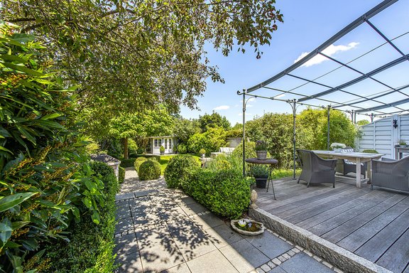 Access to the garden