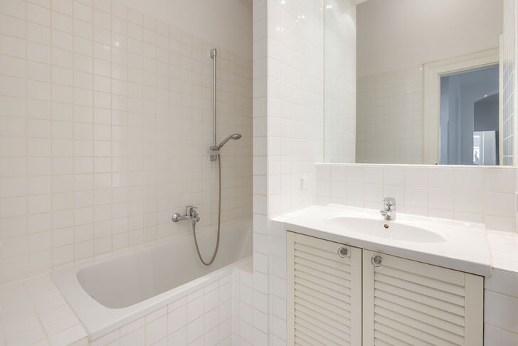 Bad mit Wanne