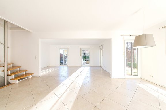 Großzügiger Wohn- und Essbereich