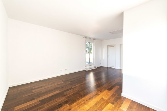 Elternschlafzimmer mit angrenzender Dachterrasse