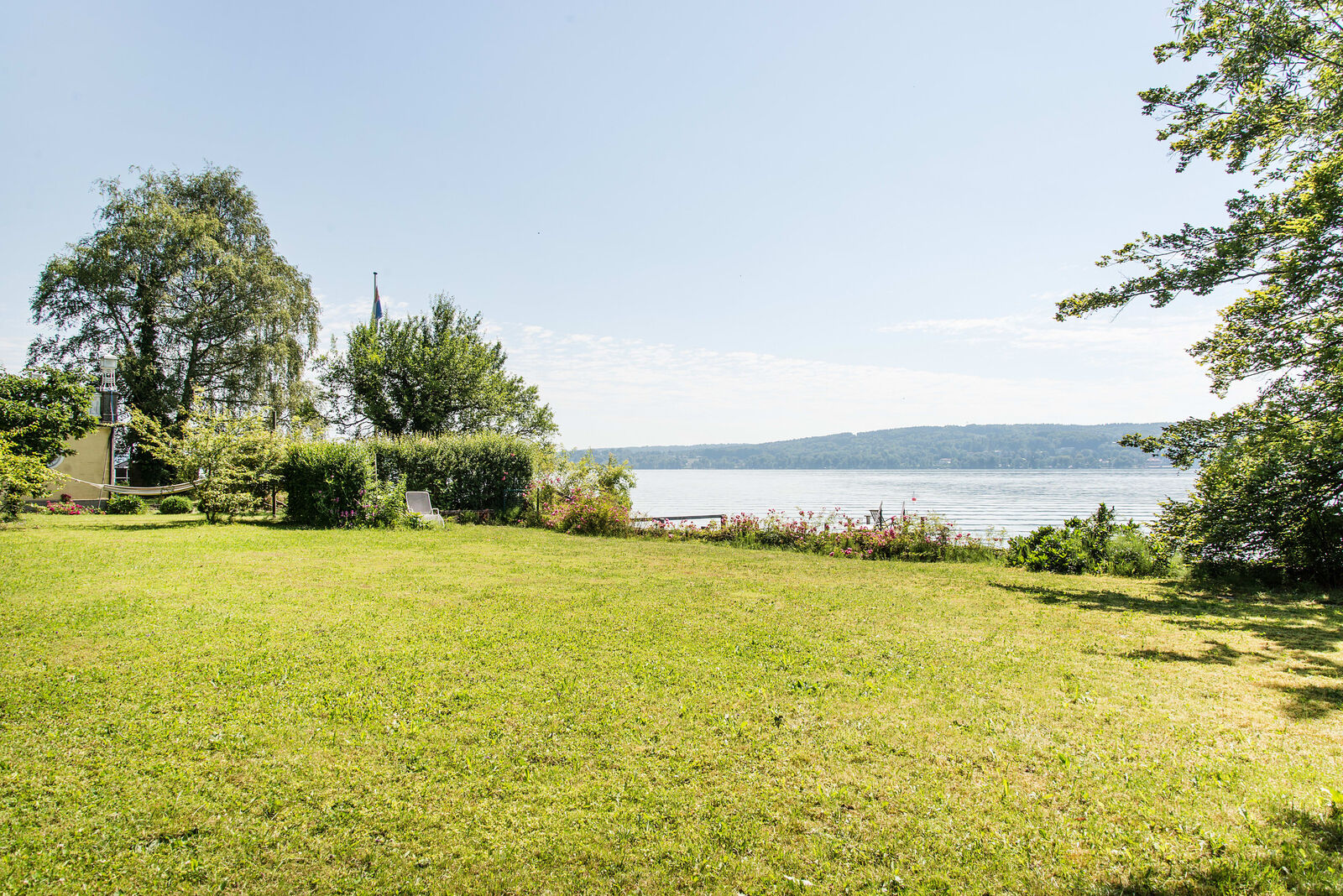 Gemeinschaftsgarten mit Badesteg